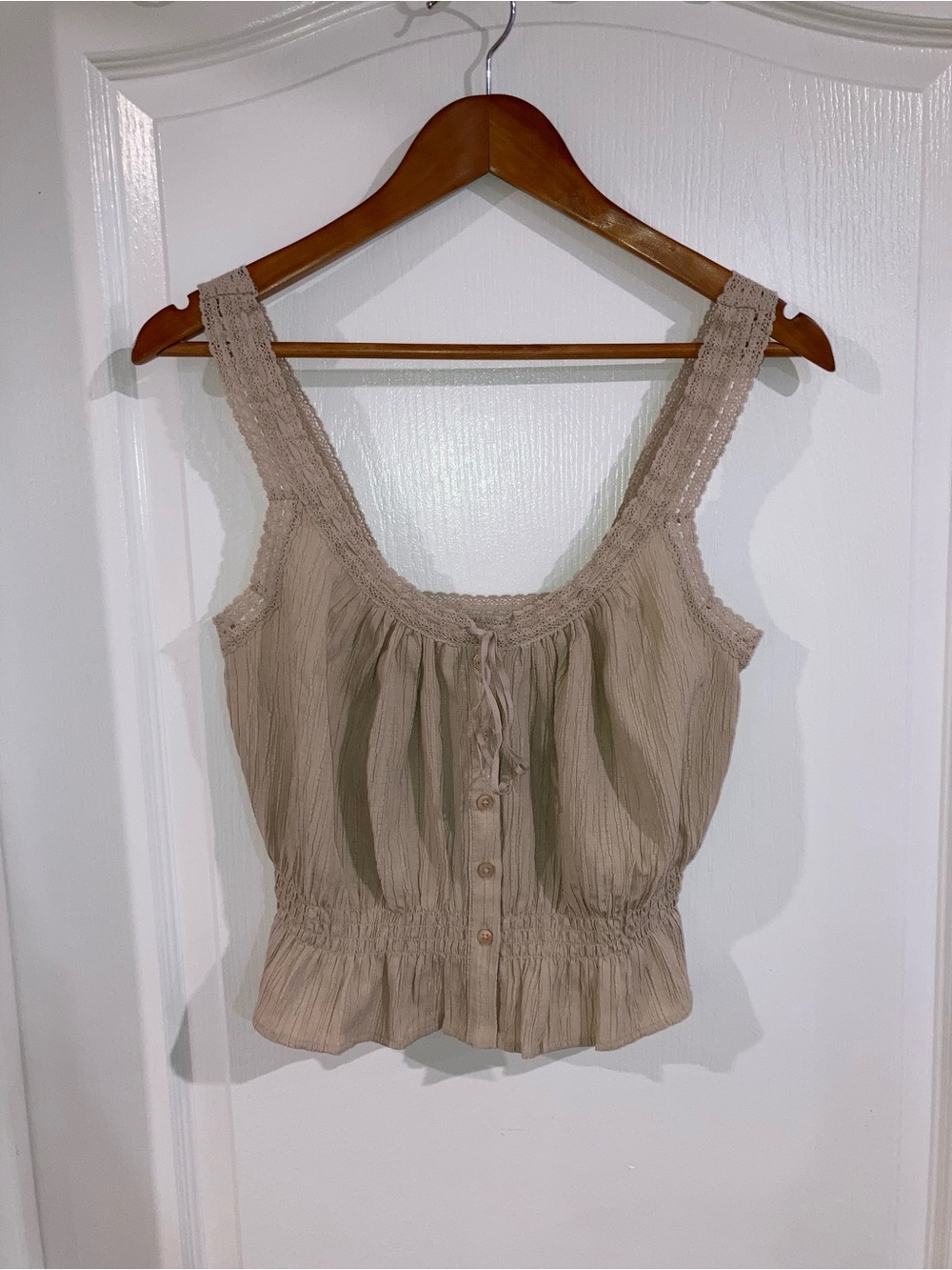 American Eagle Beige Lace Trim Button Front Tank Top - size S